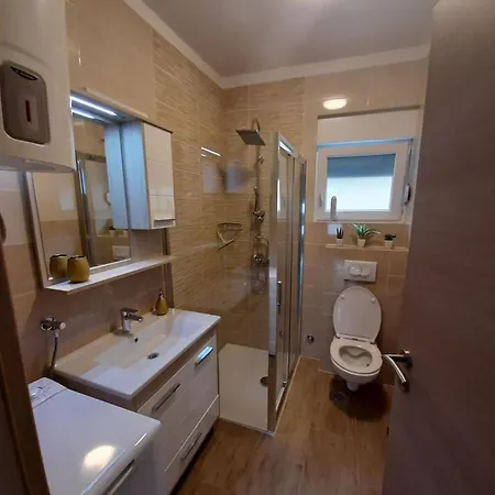 House Forest Сasa de vacaciones Šibenik