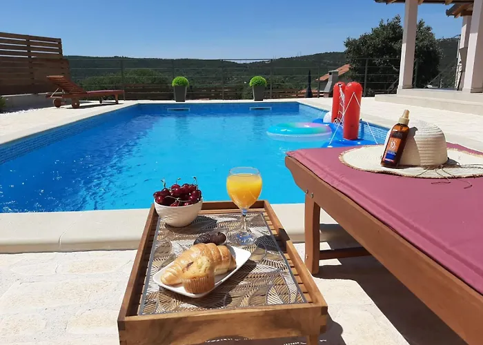 House Forest בית נופש שיבניק